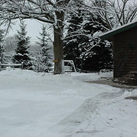 Lazy Cloud Bed & Breakfast Williams Bay Exterior photo