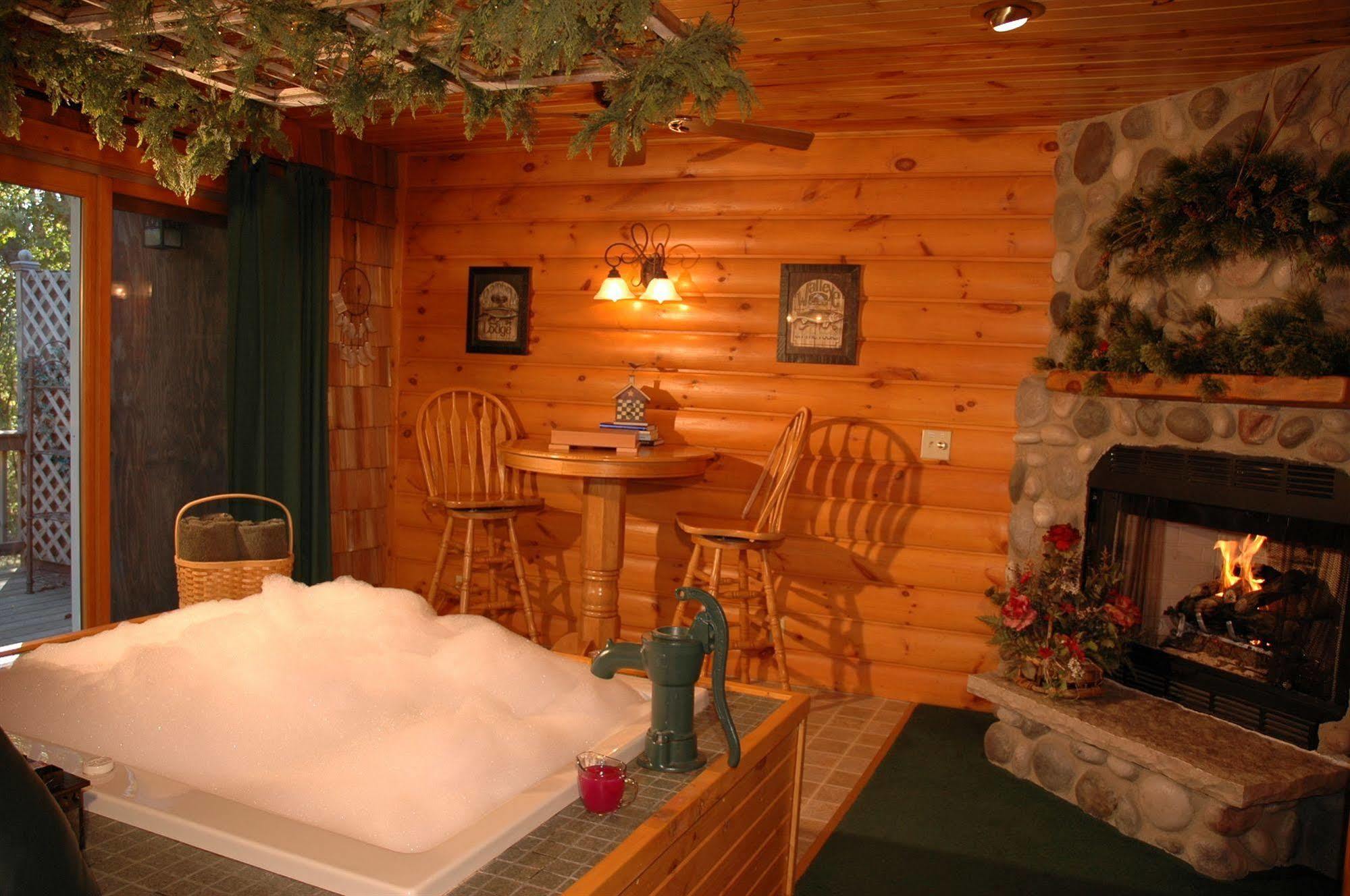 Lazy Cloud Bed & Breakfast Williams Bay Exterior photo