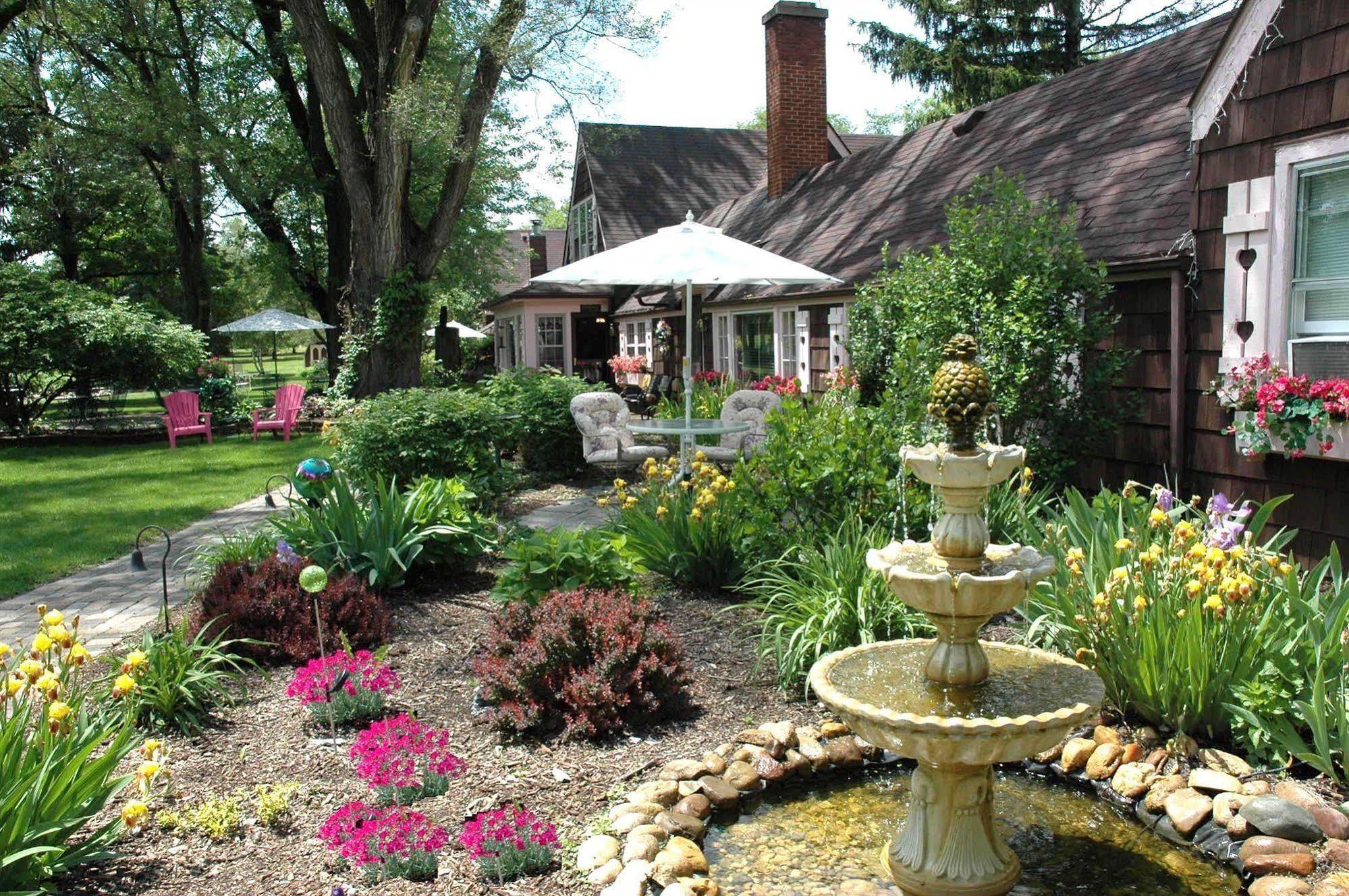 Lazy Cloud Bed & Breakfast Williams Bay Exterior photo